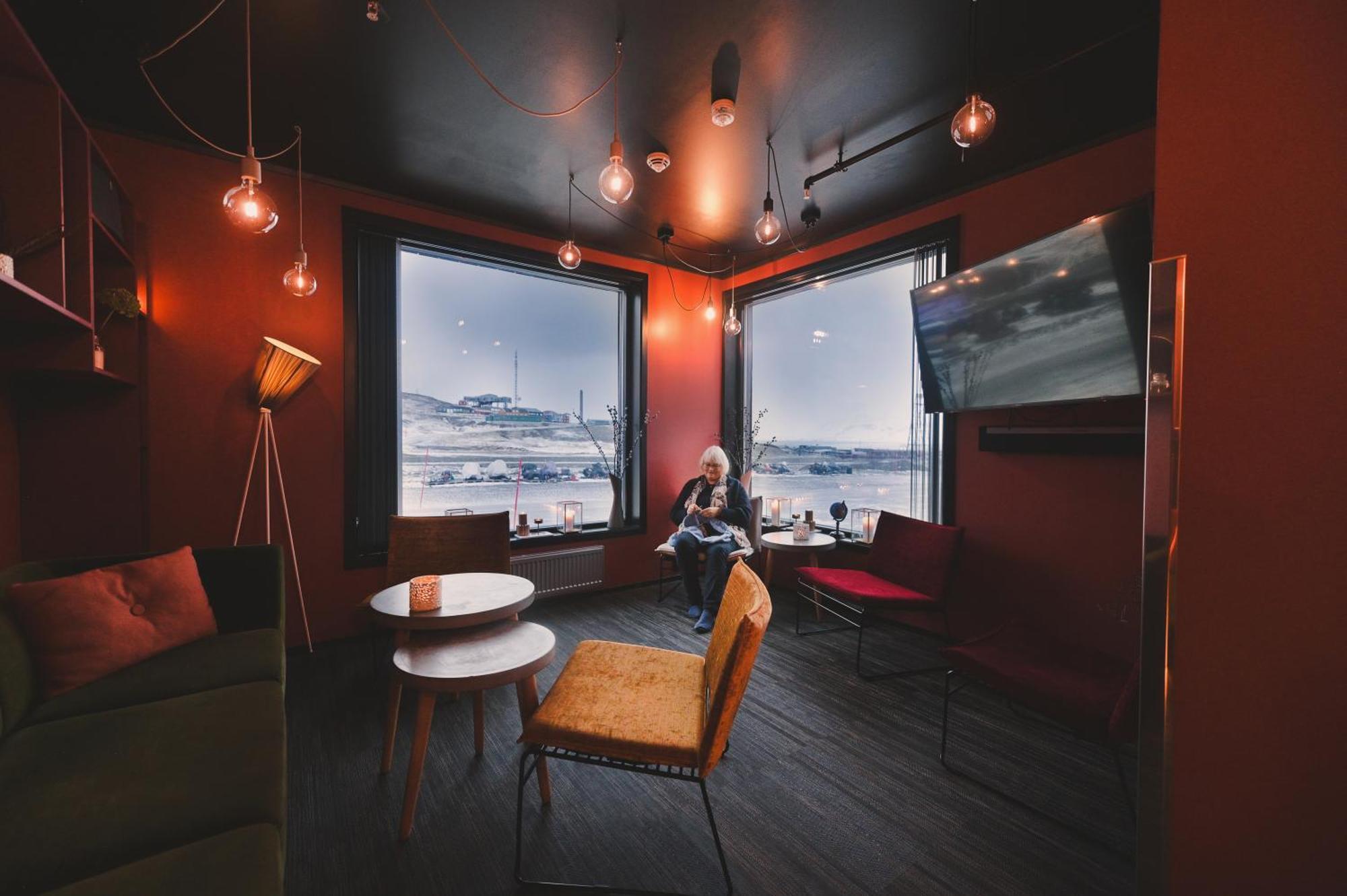 Svalbard Hotell | The Vault Longyearbyen Exterior photo